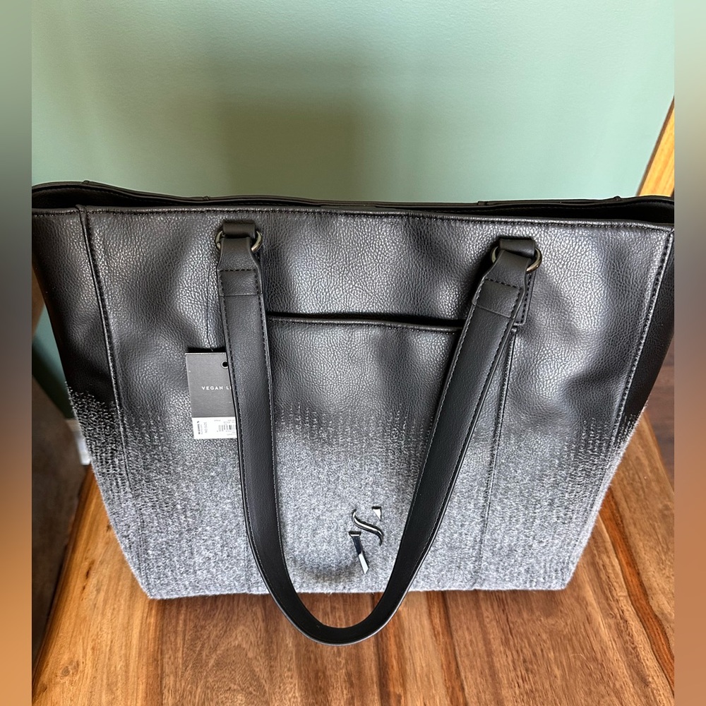 Simply Vera Lavey Raddix vegan Leather Black and Gray Women's Tote Bag NWT - Picture 13 of 16